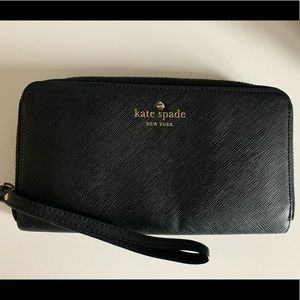 Kate Spade black wristlet